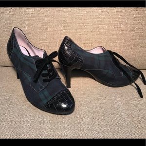 Johnston and Murphy Women’s Lani Plaid Heels.